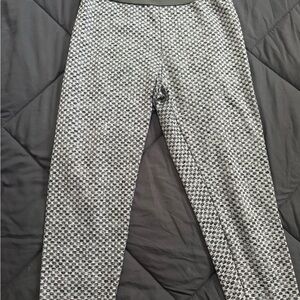 Black and White Patterned Leggings